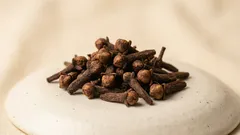 Gewürznelken – ein kleines Gewürz mit großem Nutzen für den Körper: Wie man sie richtig verwendet